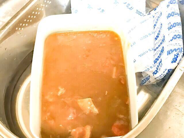 「スマホ食中毒」にも要注意！ “冬”に見過ごされがちな食中毒リスクと正しい予防法