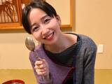 「木村拓哉＆工藤静香の長女・Cocomi、デカ盛りカレーを食べる。美しいドレス姿とのギャップ際立つ」の画像1
