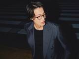 「「亀梨に見えた」弁護士芸人、イケメンショットにファンもん絶！ 「知性とともに色気もすごい！」」の画像1