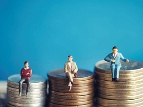 44年以上、厚生年金に加入して働き60代前半で退職したら、「老齢厚生年金と老齢基礎年金」の相当額に加えて、加給年金も受けられるの？