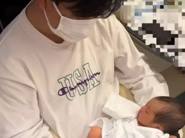 「赤ちゃん美形すぎる」人気お笑い芸人、第1子誕生を報告！ 「綺麗なお顔」「めちゃんこ可愛い！！」
