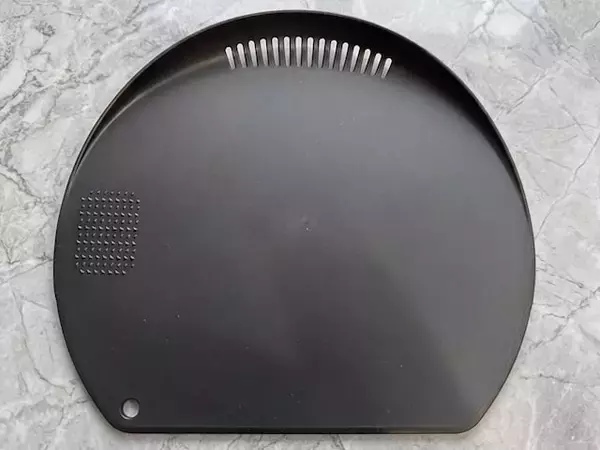 【ダイソー】待望の進化系まな板が登場！ 「水切りできるD型まな板」に感動した5つの理由