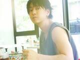 「「二の腕たまらん」佐藤健、鍛え上げた筋肉際立つタンクトップ姿を披露！ 「たくましくて素敵」「最高です」」の画像1