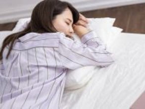 「実家を出るメリットがない」27歳女性、自営業で年収100万円。親に「年金なども払ってもらっている」ワケ