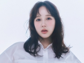 「大人になった」本田紗来、圧巻スタイルを披露！ 腹出し＆美脚に「ビジュ爆発しすぎてる！」の声