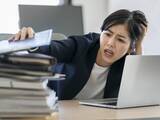「夏ボーナス60万円も「ここ3カ月、休んでも疲れが取れない。異動前のほうがよかった」40代女性の葛藤」の画像1