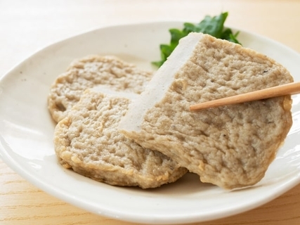 旅先で買いたい「愛媛県のお土産」ランキング！ 2位「宇和島じゃこ天」を抑えた1位は？ 【2025年調査】