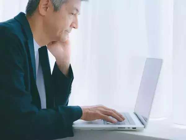夫が64歳で年金を受給し始めた場合、65歳以降に加給年金は支給されますか？