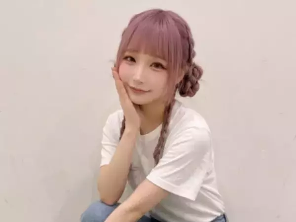 「脳バグる」2児の父の“授業参観スタイル”に「お姉ちゃんじゃないか！」「逆に目立ちそう」反響！