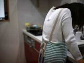 「毎月の家計がカツカツ」「料理をするのも疲れて…」世帯年収560万円・34歳女性のリアルな収支内訳