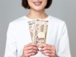 年金受給額が「月50万円超」に!?「繰下げ」受給で老後のお金は驚くほど増える【世帯タイプ別】