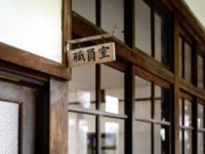 3学期の職員室で始まる「人事予想」。先生たちが担任する学年以上に気にしている「あること」とは