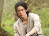 「「手が美しいと思うSnowManのメンバー」ランキング！ 2位「目黒蓮」を抑えた1位は？【2026年調査】」の画像1