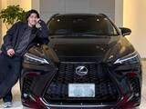 「「全てを持つ男」人気YouTuber、超高級車の“納車”を報告！ 「なんか赤いのかっこいいな」「カッケェ、、、」」の画像1