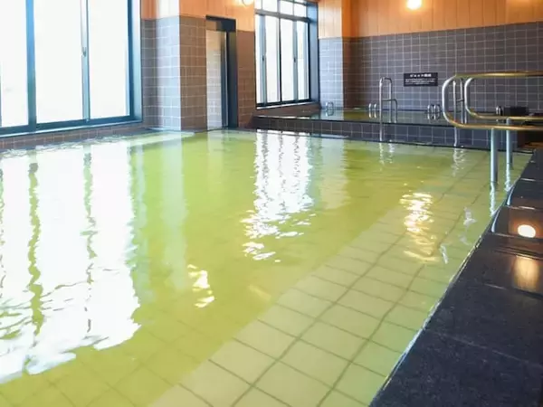 【栃木県の人気スーパー銭湯】「栃木天然温泉いきいき夢ロマン」は源泉かけ流しの「黄金の湯」でリラックスできる
