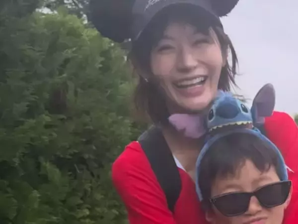 「マジで若返ってる」執行猶予中の宮崎麗果氏、家族ディズニーショット公開「子供の成長って早い」「ビックリ」