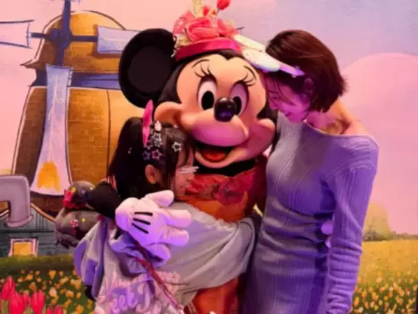 「良いお母さんやな」木下優樹菜、次女とのディズニーショットに反響「再現っぷりすごい　可愛い親子」