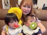 「「双子なんだかいっきに大きくなってきた！」中川翔子、息子との親子ショット公開「背が伸びた感じする！」」の画像1
