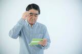 「現預金50万円「アルバイトばかりで、厚生年金をかけていなかったことがとても残念……」70歳男性のリアルな年金生活」の画像1
