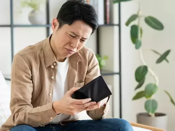 実家暮らしの45歳男性、年収200万円。「ライフワークバランスが良い」のに「住み心地が悪い」現状とは？