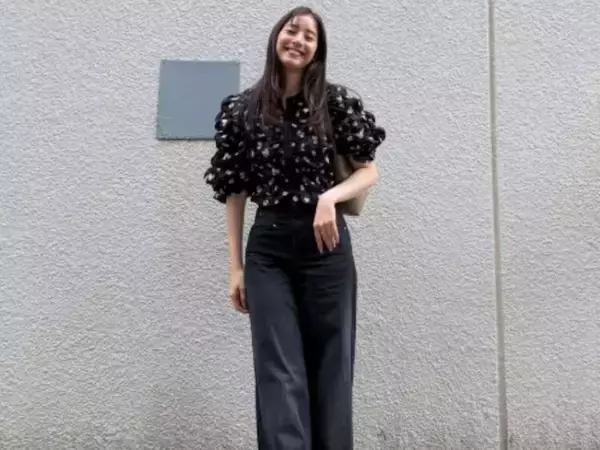 「女神顔小さすぎ」新木優子、圧巻スタイルの全身ショット公開！ 「本当にスタイル良くて羨ましい」