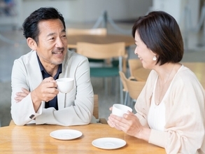 「車は処分し優待で外食。マンガ喫茶やサウナに行く」月10万円貯金する69歳男性の年金生活