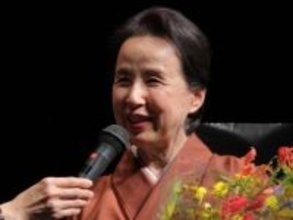 子育てをしている女性が選ぶ「昭和の母」のイメージに合う有名人ランキング！ 2位は「八千草薫」、では1位は？