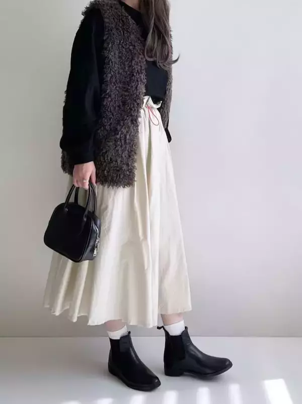 「ALL3000円以下【無印良品】ゆったりメンズニットが優秀「大人のきれいめカジュアルコーデ」3選」の画像