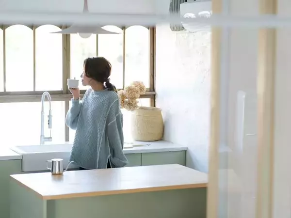 値段は高いけど買ってよかった！ 38歳女性が「10年前」からずっと使い続けるもの