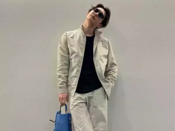 「靴履いてるのもレア」渡辺翔太、私服ショット公開「足長くてほんとにスタイル良すぎる」「爆イケ」