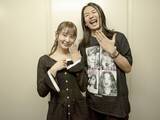 「「結婚することになりました！」人気バンドマン同士が電撃婚!? 「ビックリした～」「指輪はアカン！」」の画像1