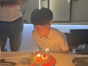 「美少年」市川團十郎、息子の13歳誕生日に顔出しショット公開！ 「身長伸びたねー」「立派な青年」