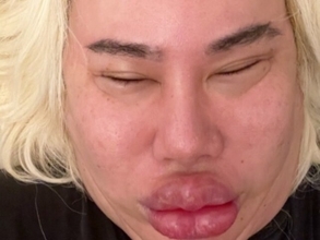 「新生児かと思ったｻﾞﾏｽ」アレン、寝起きドアップの様子に反響！ 「朝から元気出ました」