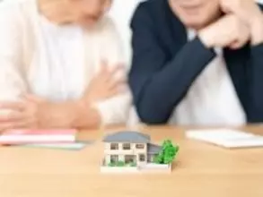 金融資産2億7000万円でも「家のリフォーム費用や最近の株価急落で余裕はない」65歳男性の心構え