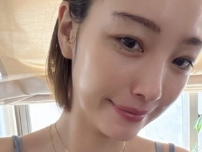 「マジでずっと可愛い」木下優樹菜、美デコルテ際立つ夏ファッション公開！ 「綺麗」「かわいいすぎる」