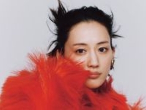 「美人度が増しますね」綾瀬はるか、個性的ヘアも似合うモデルショット公開「こんなファッショナブルな雰囲気」