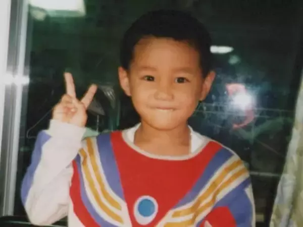 「まぁ、今の方が可愛いけどな」藤浪晋太郎、32歳の誕生日に幼少期のウルトラマン姿を公開！