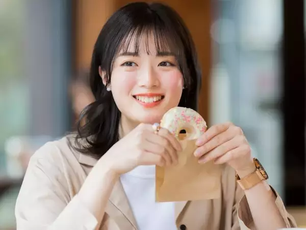 お金持ちも間食する？ その「中身」に違いがあった