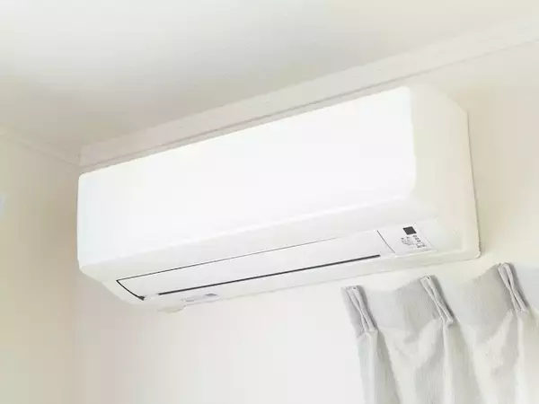 ぐっすり眠れるようになっただけではない。45歳男性が寝室用に「エアコン」を買って解消できたこと