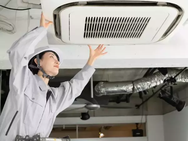 クリニックが「エアコン廃止」宣言？ 「熱中症はテレビが作り出した概念」。厚労省はエアコン使用推奨