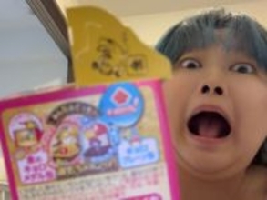 「ま？？」阿波みなみ、お菓子の当たり報告も「凄い…顔が」「穴という穴が全部空いてんのおもろい」の声