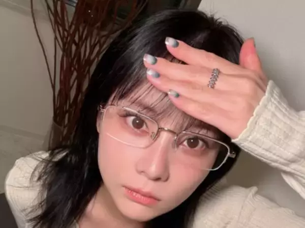 「からだ良すぎだろ」重盛さと美、くびれ際立つへそ出しショットを披露！ 「誰が見ても平成生まれ」
