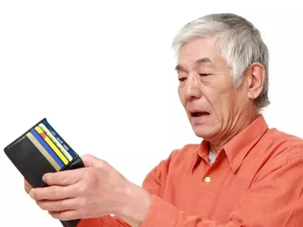 世帯収入26万円でも毎月5万円の赤字「老後2000万円では足りなそう」69歳男性の実感