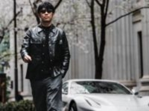 「渋いぃ！！」黄皓、超高級車・フェラーリの愛車を披露！ 「うちの新しい相棒」「かっこいい」