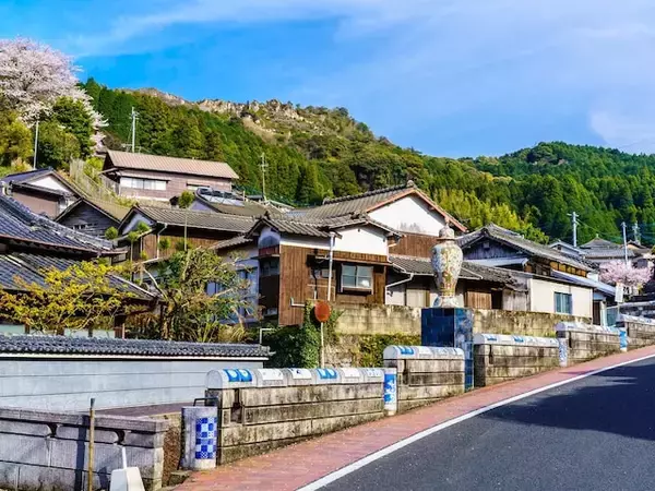 【2025年版】九州・沖縄エリア民が選んだ「街の幸福度（自治体）」ランキング！ 2位「東彼杵郡波佐見町」、では1位は？