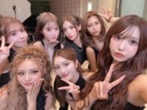 「爆美女すぎる」伊藤桃々、『egg』復刊後の初期メン集合に「みんな綺麗に大人になってて感動した」反響