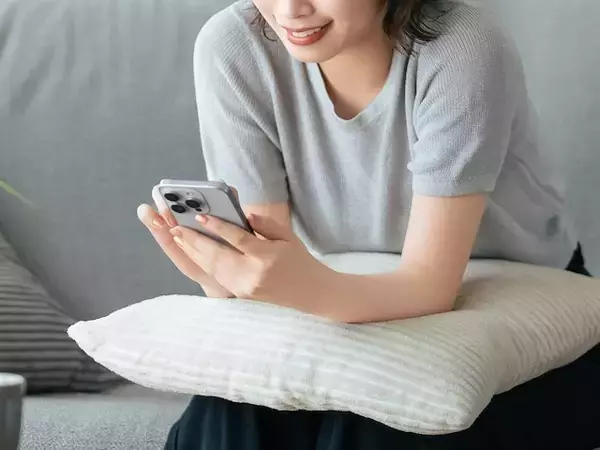 ゼロから知り合う関係はもう無理！ “距離感バグ男”に追われて気付いた「恋愛が続かない理由」