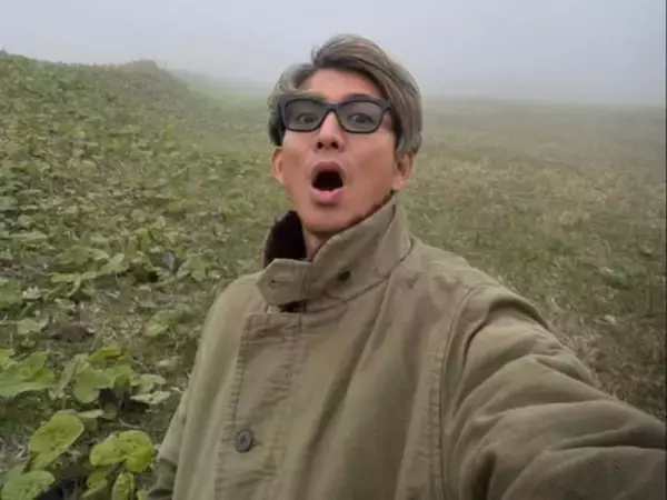 木村拓哉、“濃霧注意報が出る状況の中でも”イケメンすぎる自撮りショット！ 「スタッフには本当に感謝」