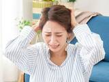 「更年期ではなく「心のSOS」かも……強いイライラで「物を投げてしまう・物に当たる」場合の対処法」の画像1