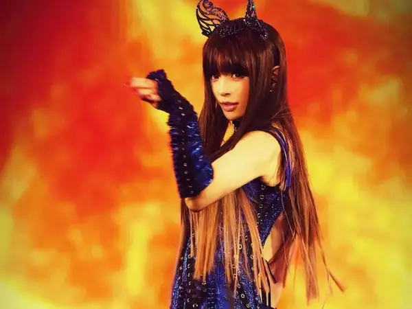 「一緒に命燃やしてくれてありがとう」浜崎あゆみ、迫力満点ライブカット公開！ 「最高なライブでした」